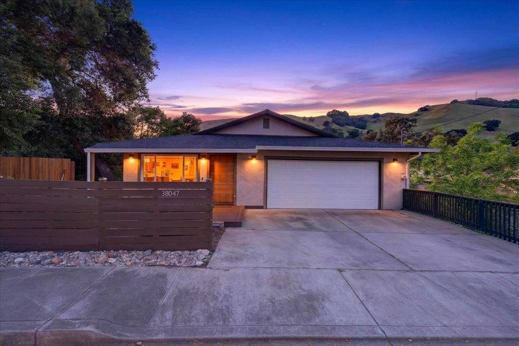 38047 Stenhammer Drive