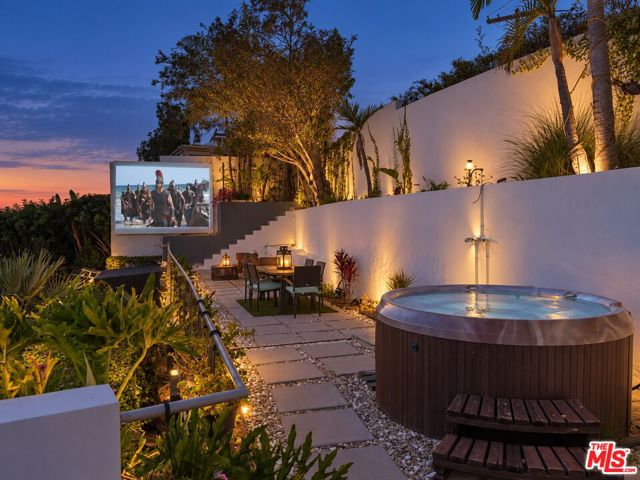 3 Bed Home for Sale in Los Angeles, California