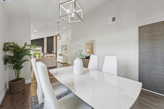 33177 Quail Drive, Union City CA: https://media.crmls.org/mediaz/8135929b-1a57-40ab-b89d-369f685119fe.jpg