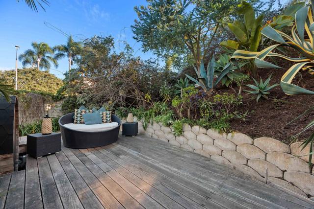 Detail Gallery Image 37 of 46 For 3337 Corte Verso, Carlsbad,  CA 92009 - 4 Beds | 3 Baths