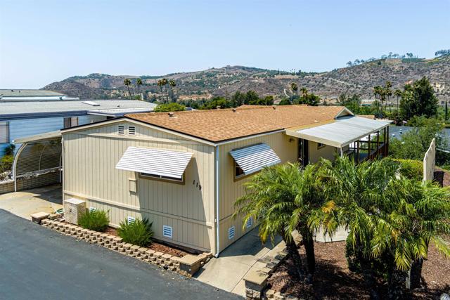 Detail Gallery Image 4 of 49 For 4650 Dulin #119,  Fallbrook,  CA 92028 - 2 Beds | 2 Baths