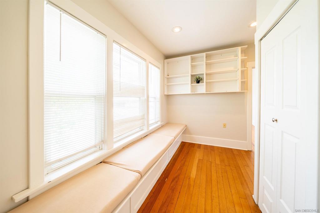 2846 30 St - photo 19