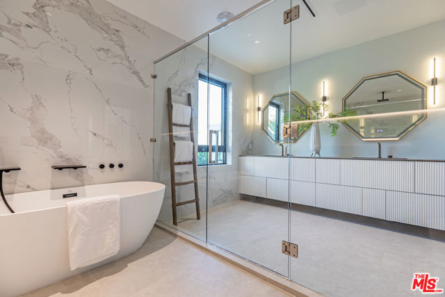 Image 16 of 24 For 1271 Sunset Plaza Drive