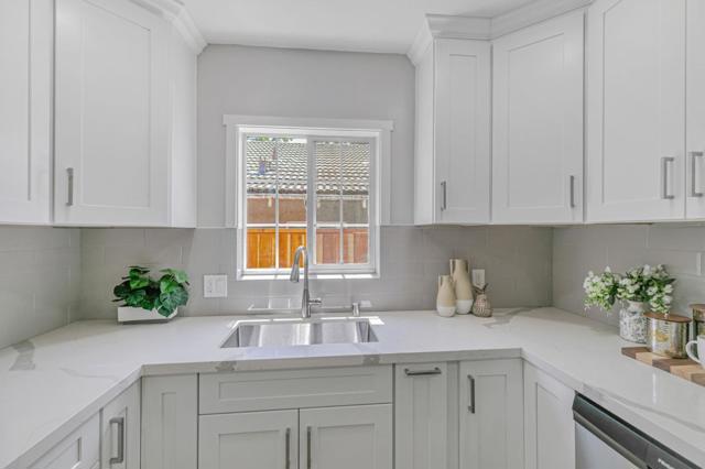 197 S 24th Street, San Jose CA: https://media.crmls.org/mediaz/8139ccde-5a98-4703-8d43-c5bf78ee5103.jpg