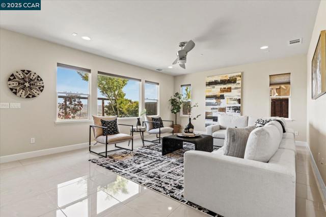 7147 Stonebrooke Drive, Vallejo CA: https://media.crmls.org/mediaz/813a80e0-e1ac-4821-a6d4-8ef2a6ae0024.jpg