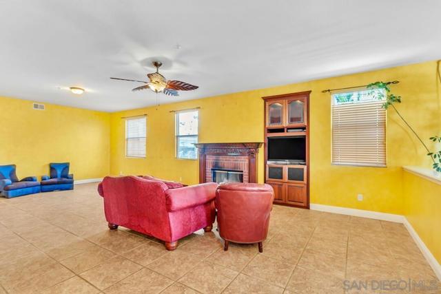 10496 Chaparral Dr, Santee CA: https://media.crmls.org/mediaz/813b3c16-1b11-45c1-a838-050b2b7613fa.jpg