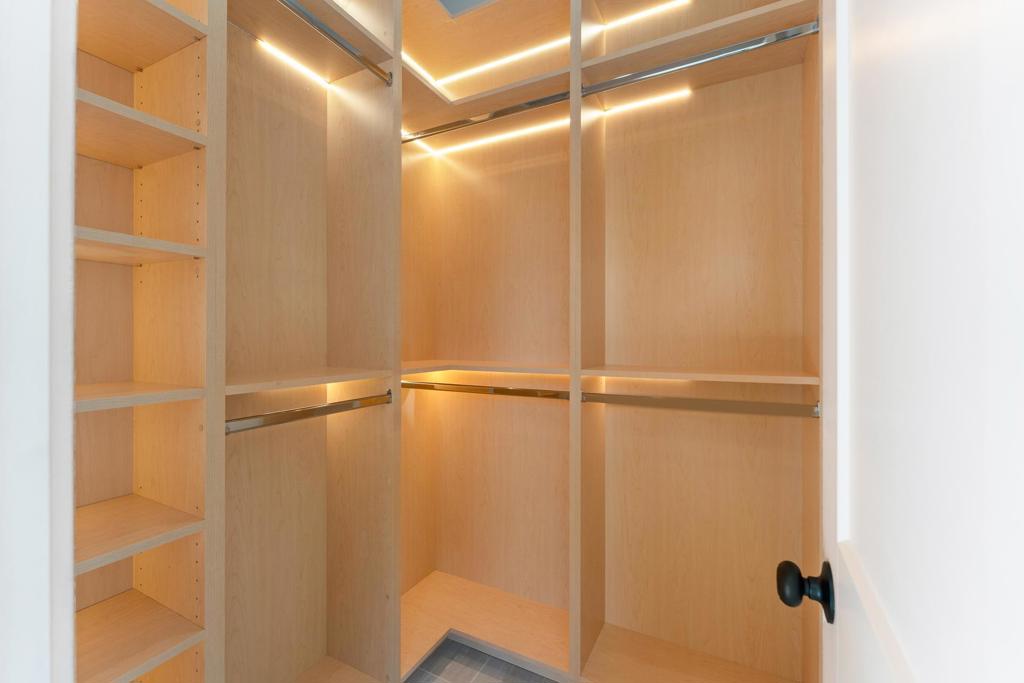 MLS #219139718DA image #12