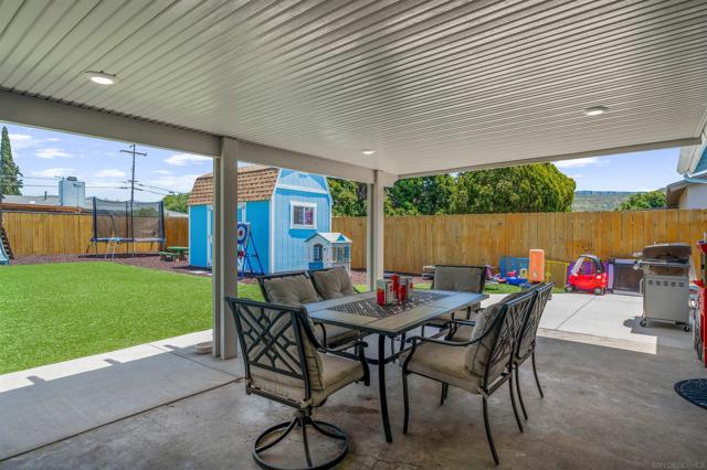 13225 Waltham Ave, Poway CA: https://media.crmls.org/mediaz/813c279f-953f-4bcf-8629-09d666324b2b.jpg