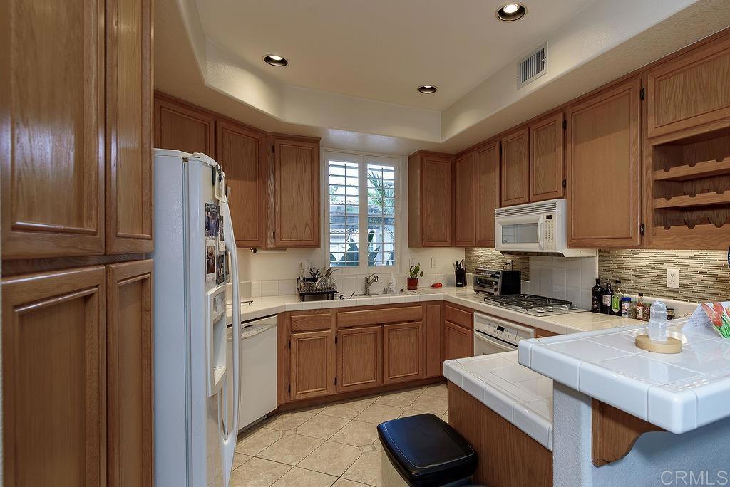 1666 Ceanothus Court - photo 3