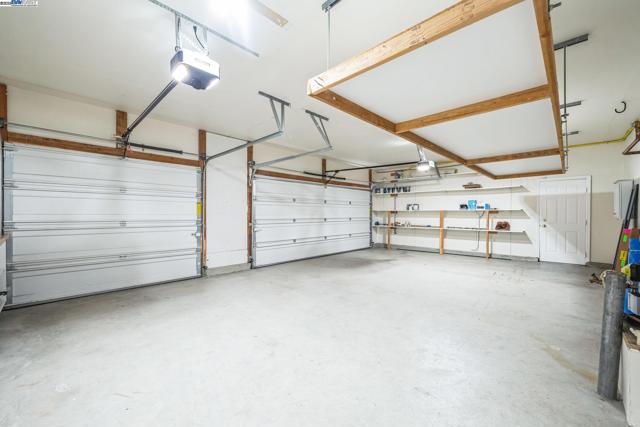 1221 Culet Ranch Rd, Danville CA: https://media.crmls.org/mediaz/813d3394-16db-4a0b-b3d5-dd933bee3076.jpg