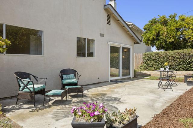 8699 Roswell Street, Ventura CA: https://media.crmls.org/mediaz/813d7a1b-6519-4e65-989b-ec72cd86972f.jpg