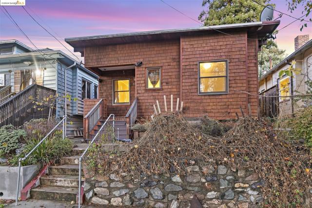 Image 1 of 46 For 2703 Mathews St