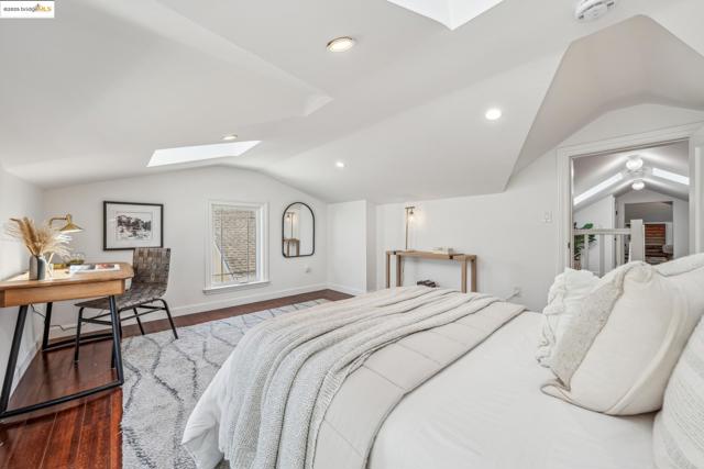 803 Evelyn Ave, Albany CA: https://media.crmls.org/mediaz/813e6a6c-937e-4a65-bb7f-e57d232fca2d.jpg