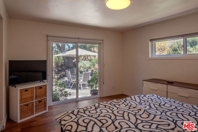 25166 Wheeler Road, Newhall CA: https://media.crmls.org/mediaz/813fa7b4-5021-4250-8a9e-8146b5730280.jpg