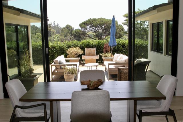 Detail Gallery Image 11 of 16 For 6173 Paseo Arbolado, Rancho Santa Fe,  CA 92067 - 2 Beds | 2/1 Baths