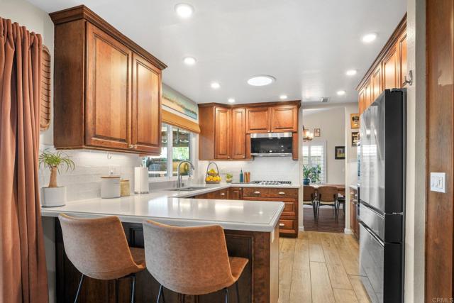 Image 11 of 47 For 3818 Via Escuda