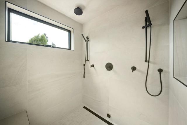 3240 N Main Street, Soquel CA: https://media.crmls.org/mediaz/8140c88a-7798-436f-bbb8-3e7c32664d0d.jpg