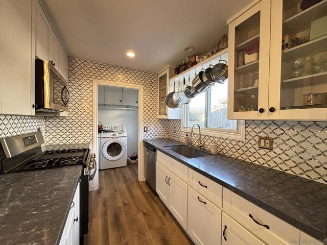8835 Haveteur Way, San Diego, California 92123, 4 Bedrooms Bedrooms, ,2 BathroomsBathrooms,Single Family Residence,For Sale,Haveteur Way,250032554SD