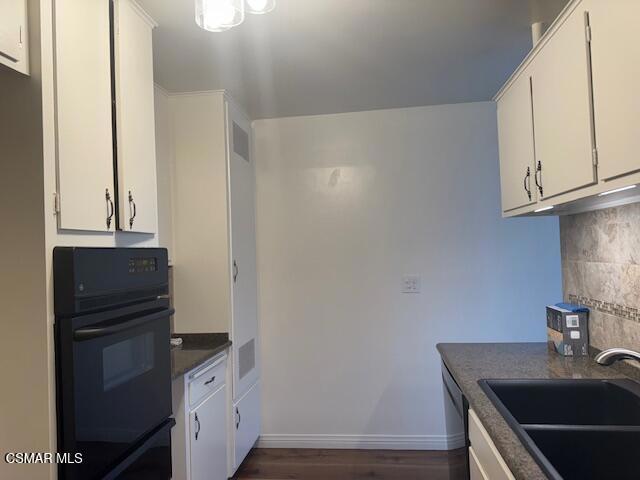 2485 Hillcrest Drive, Thousand Oaks CA: https://media.crmls.org/mediaz/8140e381-189e-4ec7-bc41-87c77e0496f9.jpg