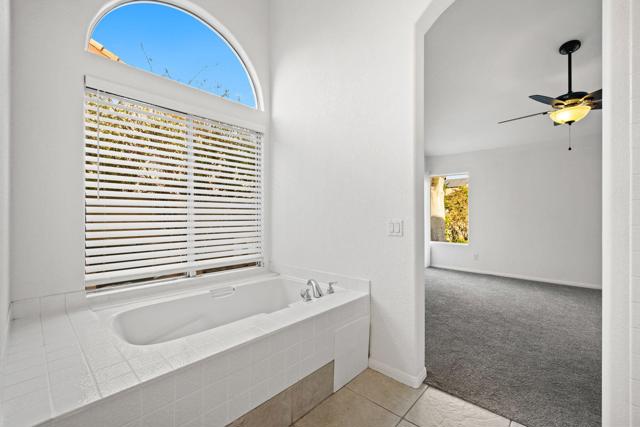 44260 Villeta Drive, La Quinta CA: https://media.crmls.org/mediaz/8141168f-ada0-4143-9518-b080b68ea96f.jpg