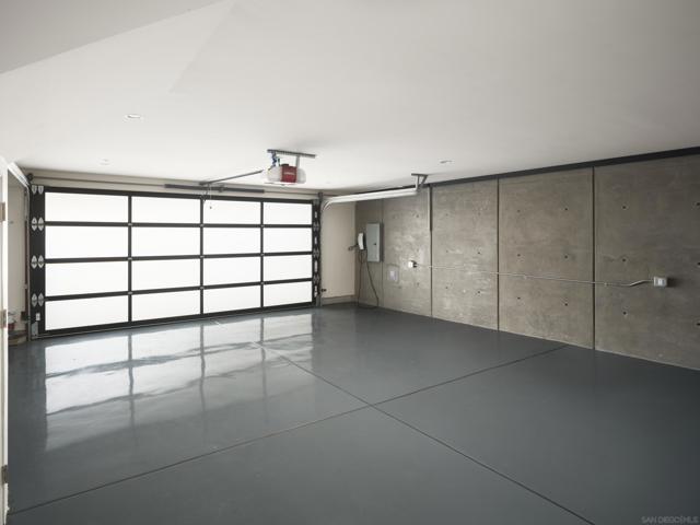 3718 Mississippi St, San Diego CA: https://media.crmls.org/mediaz/8141a77f-2a3d-4c3d-bbbf-d20241253719.jpg