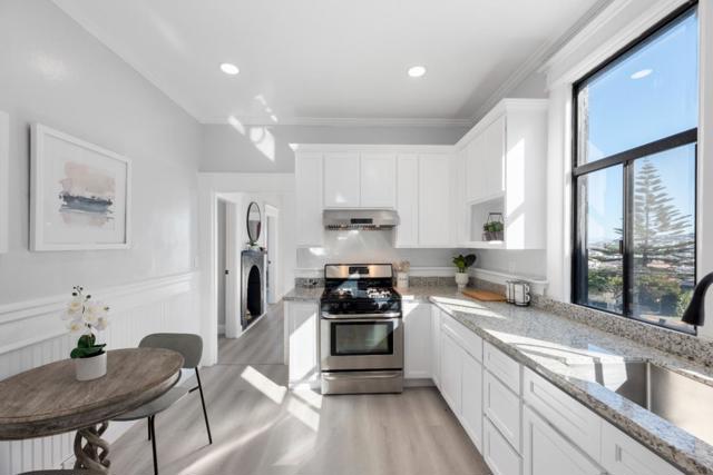 615 Mount Vernon Avenue, San Francisco CA: https://media.crmls.org/mediaz/814204ad-e26a-435c-a93b-970c4066d6e8.jpg