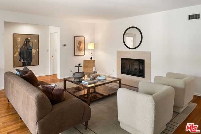 3173 Butler Avenue photo 6