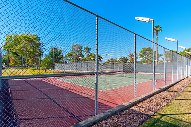 35526 Feliz Court, Rancho Mirage CA: https://media.crmls.org/mediaz/8143053b-31c4-4bb5-a726-19b19e7e2970.jpg
