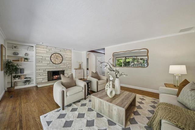 19521 Tweed Court, Saratoga CA: https://media.crmls.org/mediaz/81434369-a3b7-4647-a4c6-d15dad5ef0f8.jpg