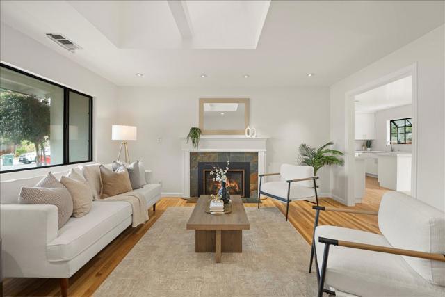 1059 Nilda Avenue, Mountain View CA: https://media.crmls.org/mediaz/81449ae3-9eca-4f1b-88bd-123700ea9aca.jpg