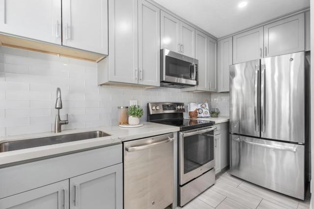 707 Webster Street, Palo Alto CA: https://media.crmls.org/mediaz/8144fa9c-403f-449d-8bf3-0022811fc6dc.jpg