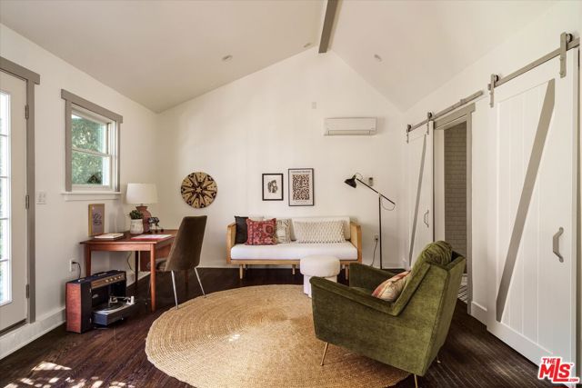 4148 Brunswick Avenue, Los Angeles CA: https://media.crmls.org/mediaz/8145181f-59d5-4248-b6e6-76a421310a16.jpg