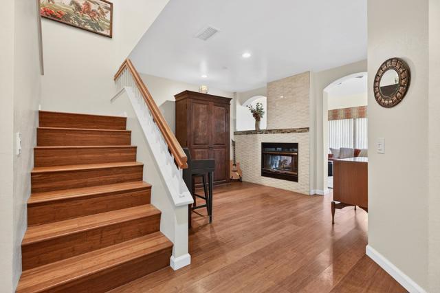 Detail Gallery Image 5 of 45 For 2128 Northshore Dr #B,  Chula Vista,  CA 91913 - 3 Beds | 2/1 Baths