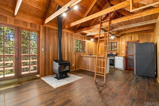 Detail Gallery Image 6 of 28 For 22058 Crestline Rd, Palomar Mountain,  CA 92060 - 1 Beds | 1 Baths