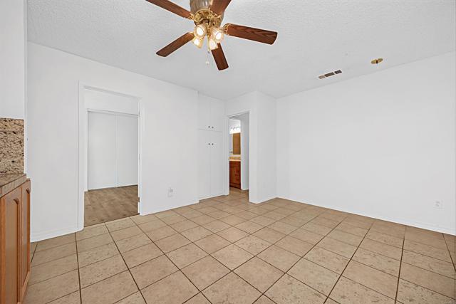 Detail Gallery Image 6 of 27 For 610 Cathy Ct, Escondido,  CA 92026 - 3 Beds | 2 Baths