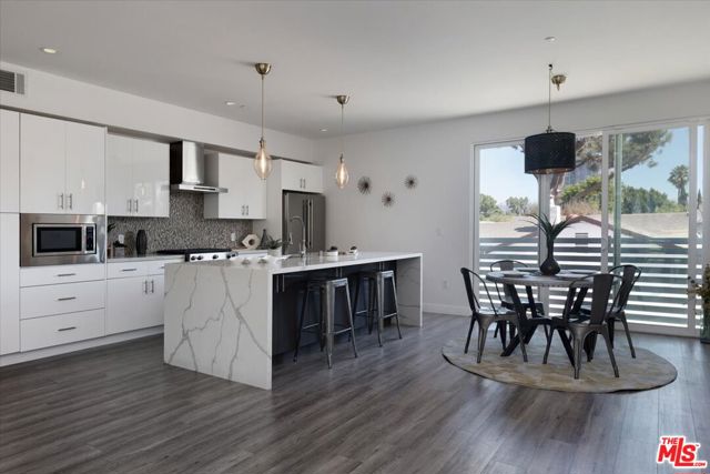 5422 Camellia Avenue photo 6