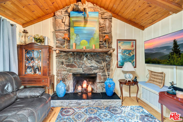 Drew Fenton | 28927 Cove Place Agoura Hills CA | MLS: 7446574