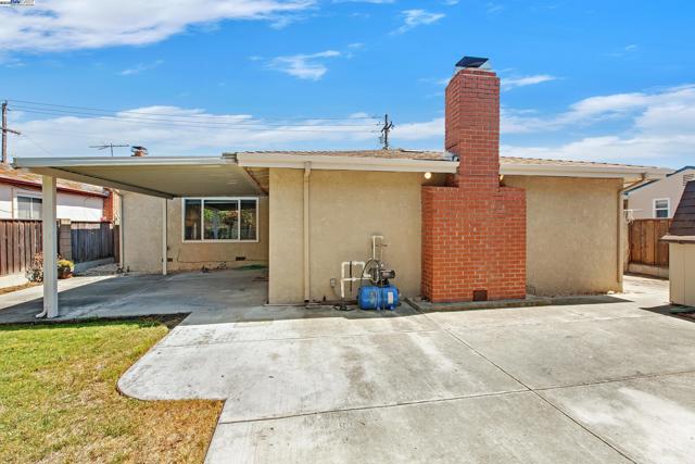 26623 ELDRIDGE AVE, Hayward CA: https://media.crmls.org/mediaz/81475810-0705-41dd-9279-029715b3f055.jpg