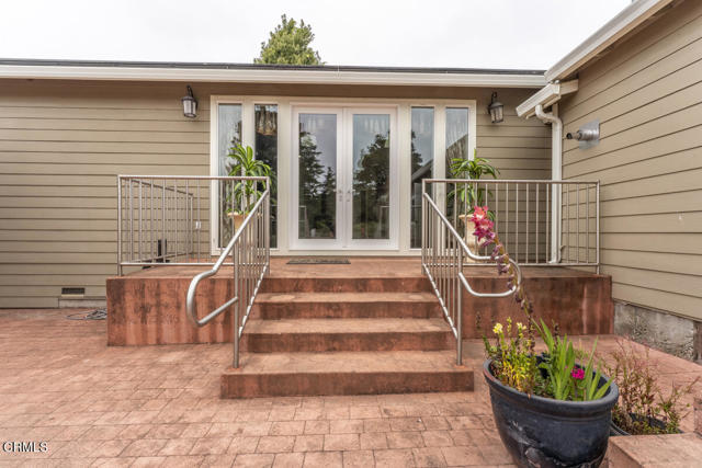 18900 Porterfield Lane, Fort Bragg CA: https://media.crmls.org/mediaz/81484ba3-2326-4ab9-85c1-2ec0fa9b6b50.jpg