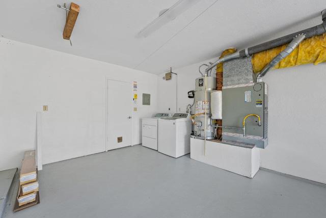 399 Sea Ridge Road, Seacliff CA: https://media.crmls.org/mediaz/8149620f-9285-4d6c-9904-c7807ee11a23.jpg