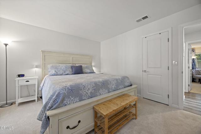 3151 W Hemlock Street, Oxnard CA: https://media.crmls.org/mediaz/8149a36b-c5d8-4adc-bd84-7b562c40f839.jpg