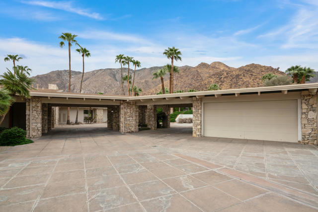 925 W Coronado Avenue, Palm Springs, CA 92262