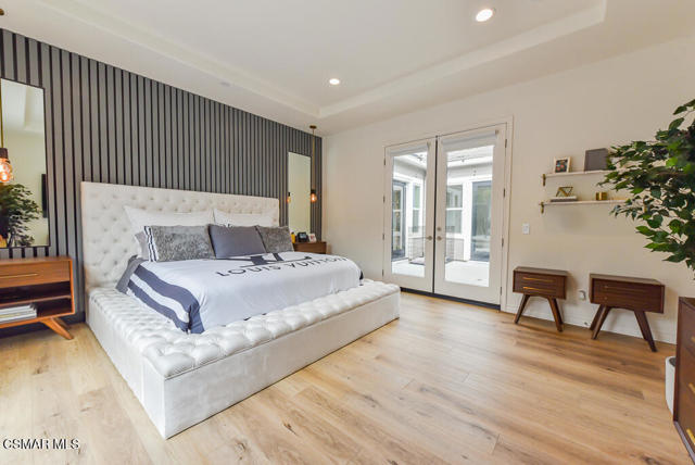 6981 Shadow Wood Drive, Moorpark CA: https://media.crmls.org/mediaz/814a3a62-b938-4b00-ab33-77750ea09a8a.jpg