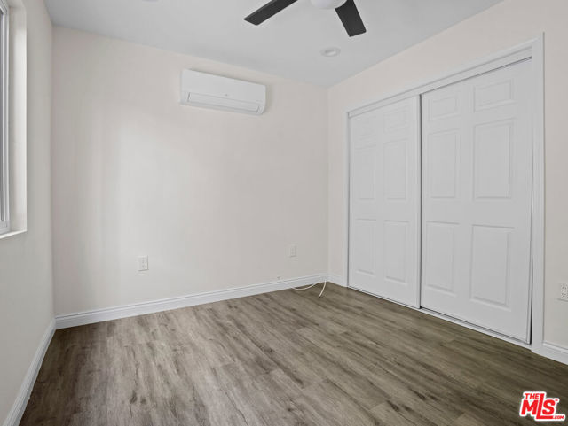 891 E 6th Street, Pomona CA: https://media.crmls.org/mediaz/814a721f-16f0-4c62-87b5-601c4fa7e5b6.jpg