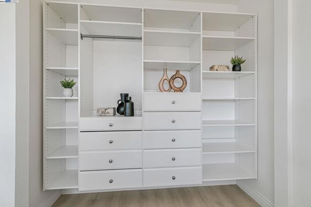 5324 Selma Ave, Fremont CA: https://media.crmls.org/mediaz/814b199a-9b7f-42b1-acb4-c7a011df48e3.jpg