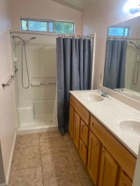 790 W Mt Diablo, Tracy CA: https://media.crmls.org/mediaz/814b6070-544b-4ce2-8f04-6aca67c0fc71.jpg