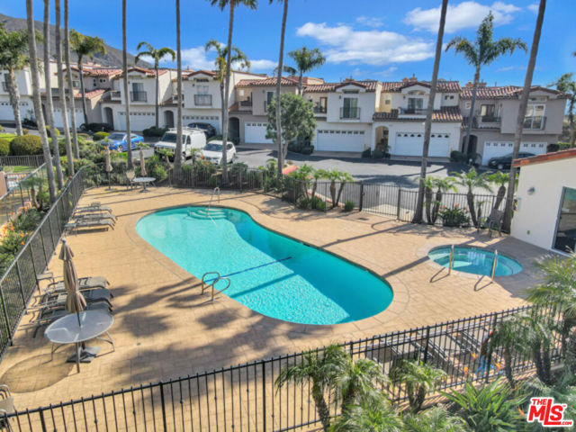6412 Lunita Road, Malibu CA: https://media.crmls.org/mediaz/814b6fe8-3a67-49d9-bfb2-fc3f7682955a.jpg