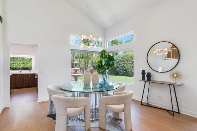 403 Cypress Point Drive, Palm Desert CA: https://media.crmls.org/mediaz/814c330d-f2c9-40f2-922a-444e276f2169.jpg