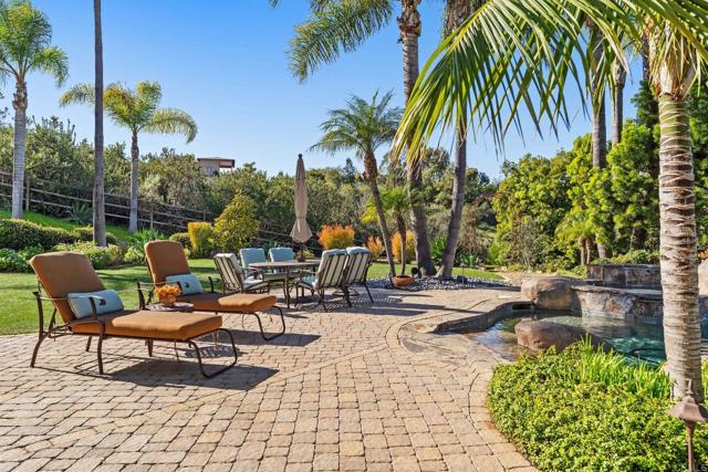 Detail Gallery Image 42 of 51 For 3376 Calle Tres Vistas, Encinitas,  CA 92024 - 5 Beds | 5/1 Baths