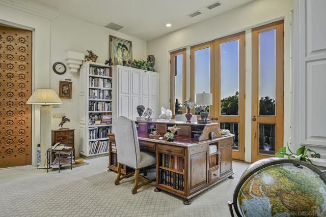 16730 Via De Los Rosales, Rancho Santa Fe, California 92067, 5 Bedrooms Bedrooms, ,5 BathroomsBathrooms,Single Family Residence,For Sale,Via De Los Rosales,240019084SD